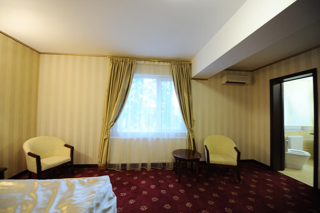 Hotel Mondial - Baia Eksteriør billede